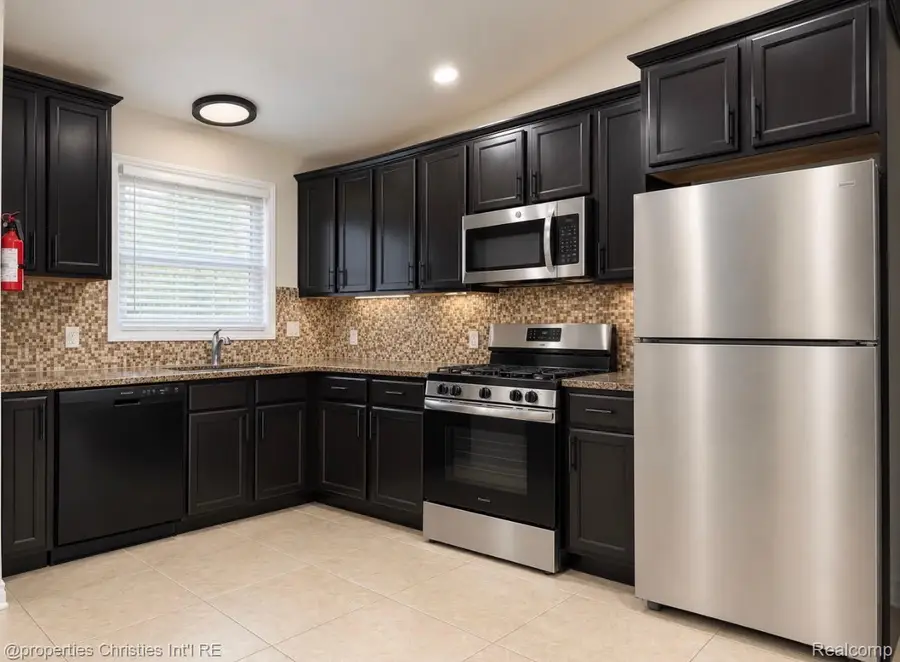 15321 Joan Street, Oak Park, MI 48237 - #3