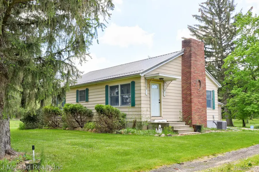 69 W Snover Road, Mayville, MI 48744 - #2