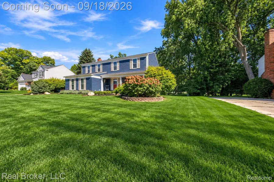 29148 Leesburg Court, Farmington Hills, MI 48331 - #2