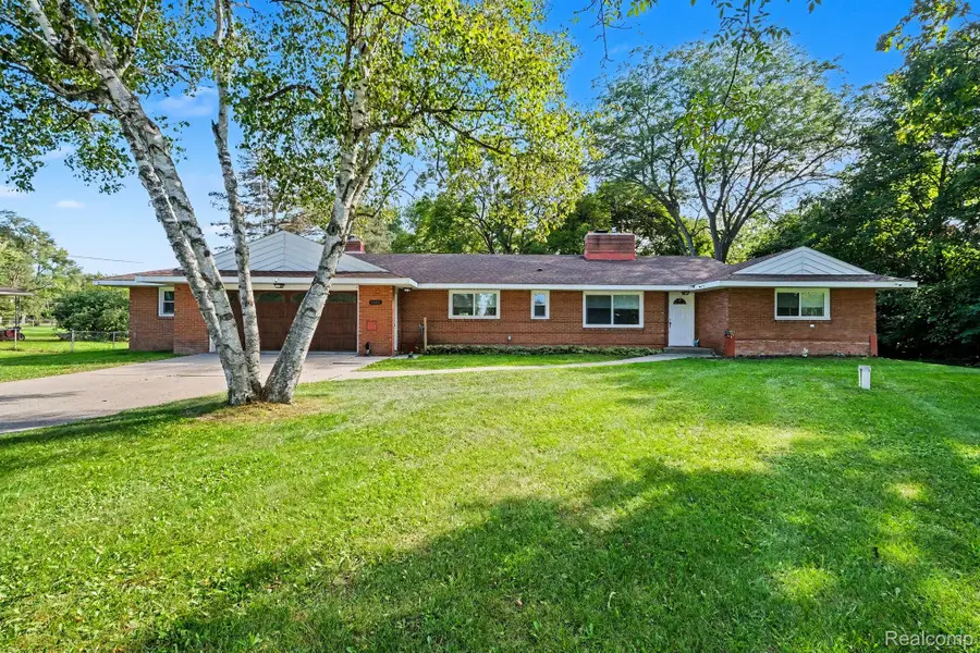 5080 E Atherton Road, Burton, MI 48519 - #3