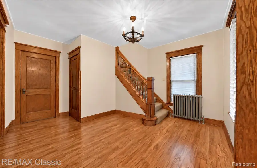 332 Broadway, Davisburg, MI 48350 - #2
