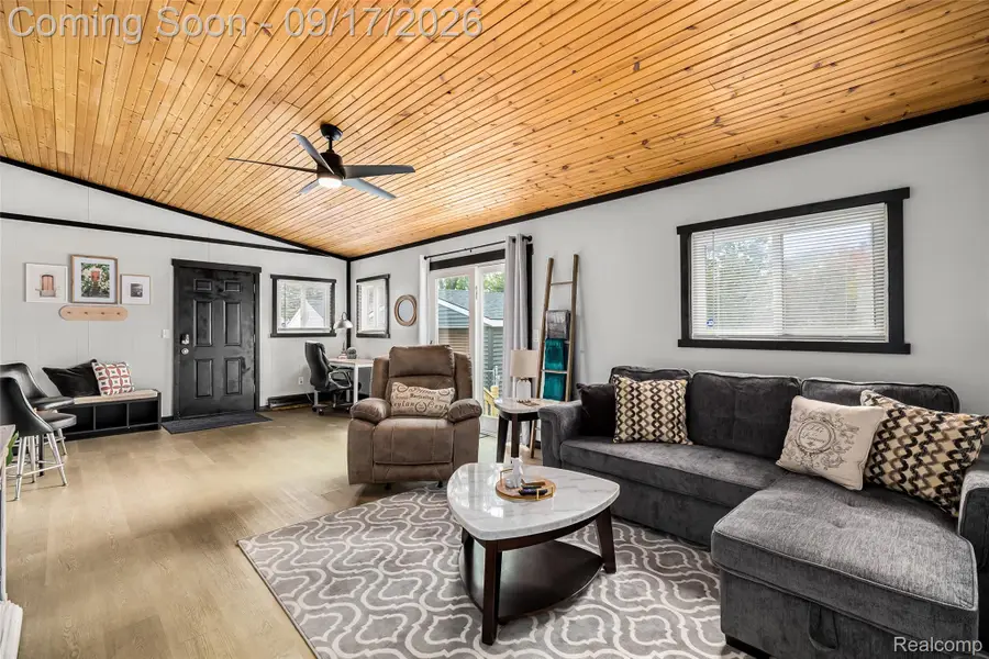 14926 E 10 Mile Road, Warren, MI 48089 - #3