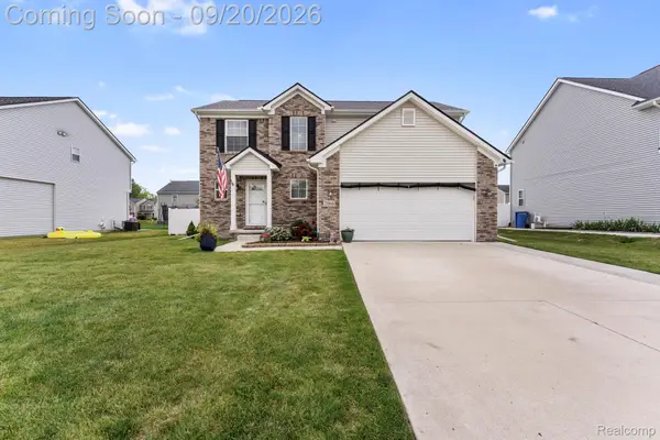 2066 Monohan Drive, Monroe, MI 48162