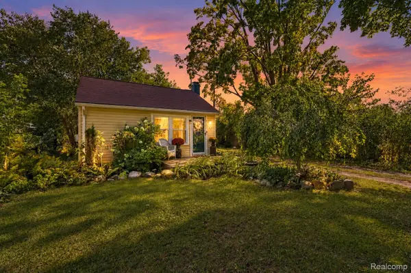 220 Lincoln Avenue, Oxford, MI 48371