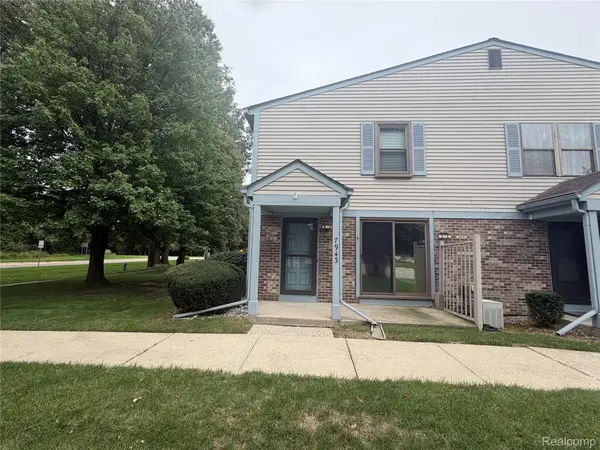 7943 Pontiac Lake Road, Waterford, MI 48327