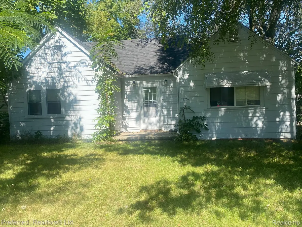 35706 Palmer Road, Westland, MI 48186 - #1
