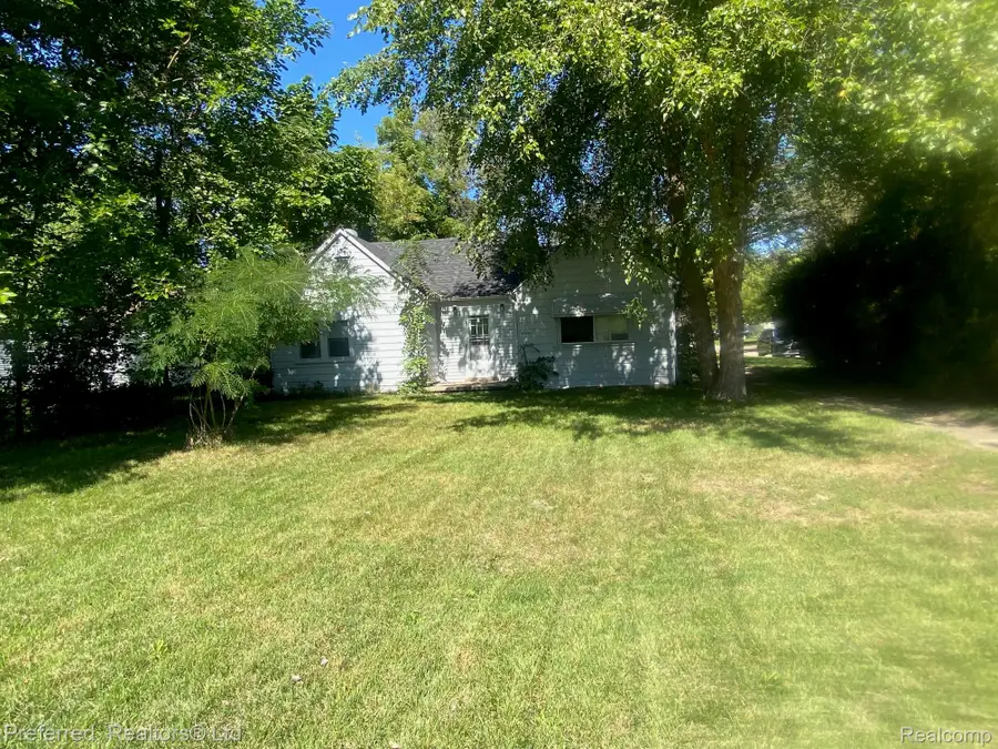 35706 Palmer Road, Westland, MI 48186 - #3