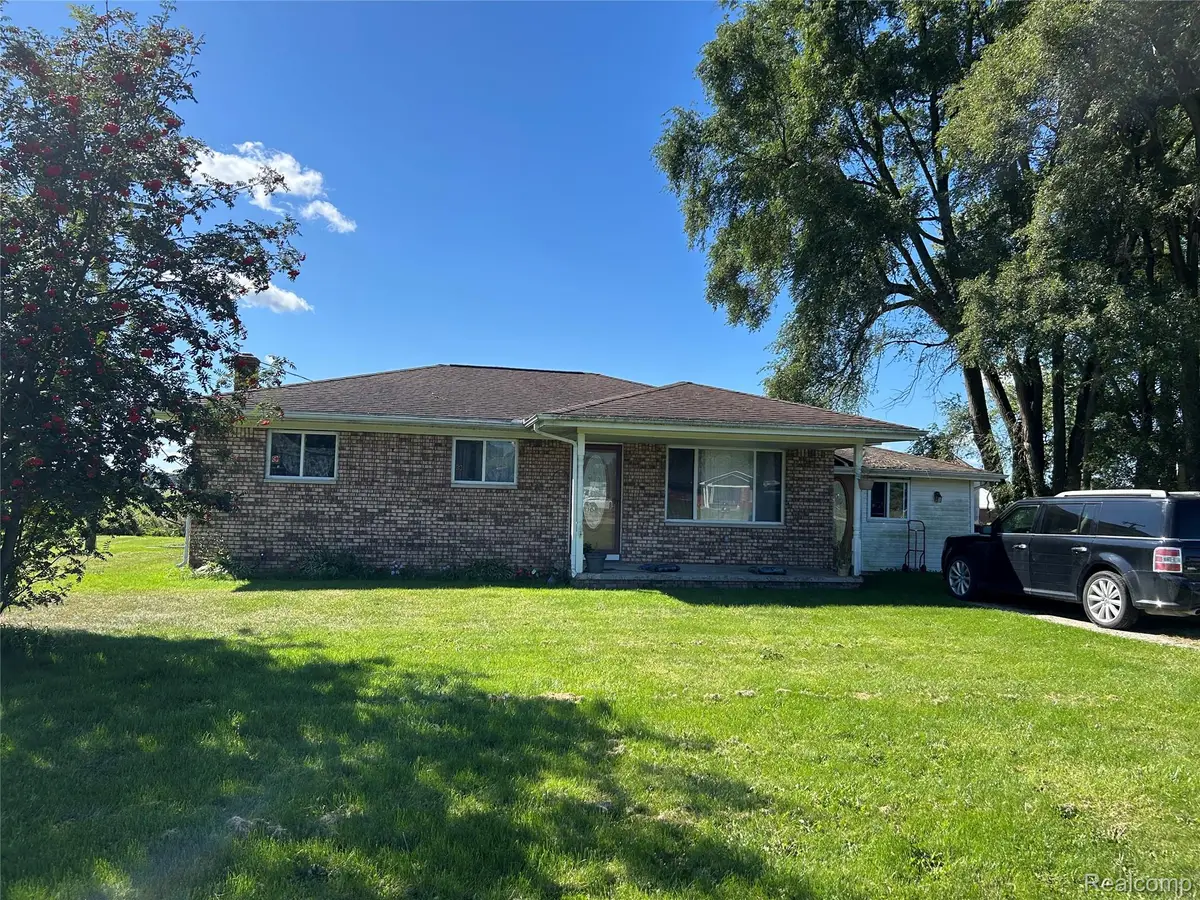 16401 Almont Road, Allenton, MI 48002 - #1