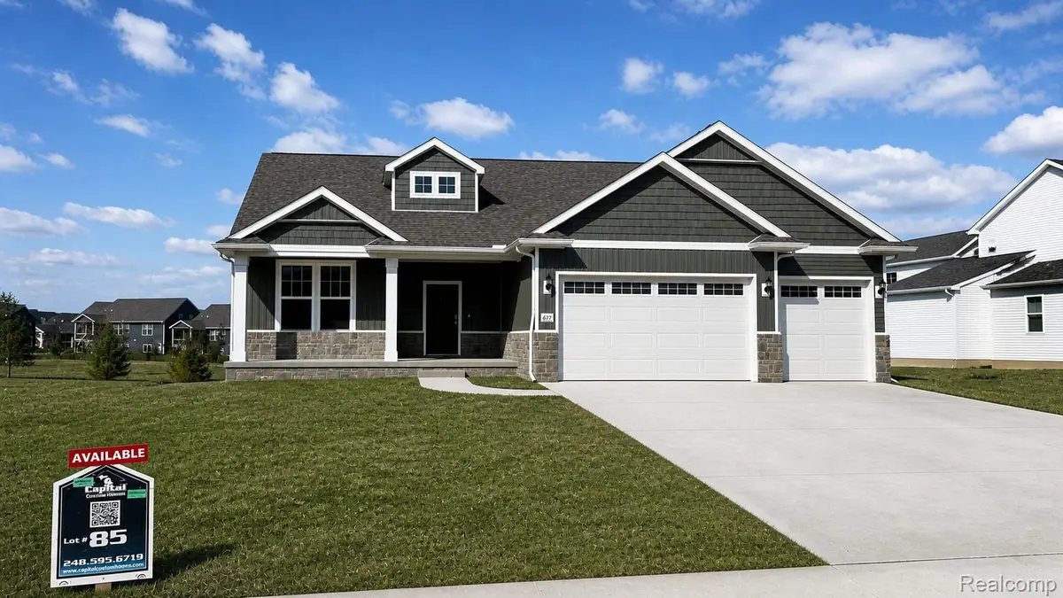 677 Round Rock Dr, Howell, MI 48843 - #1