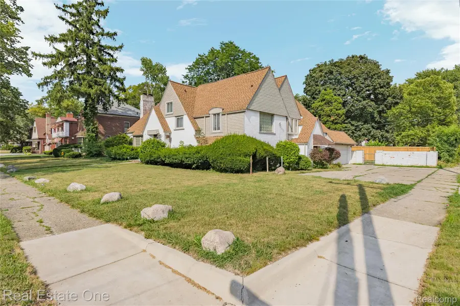 10035 W Outer Drive, Detroit, MI 48223 - #2