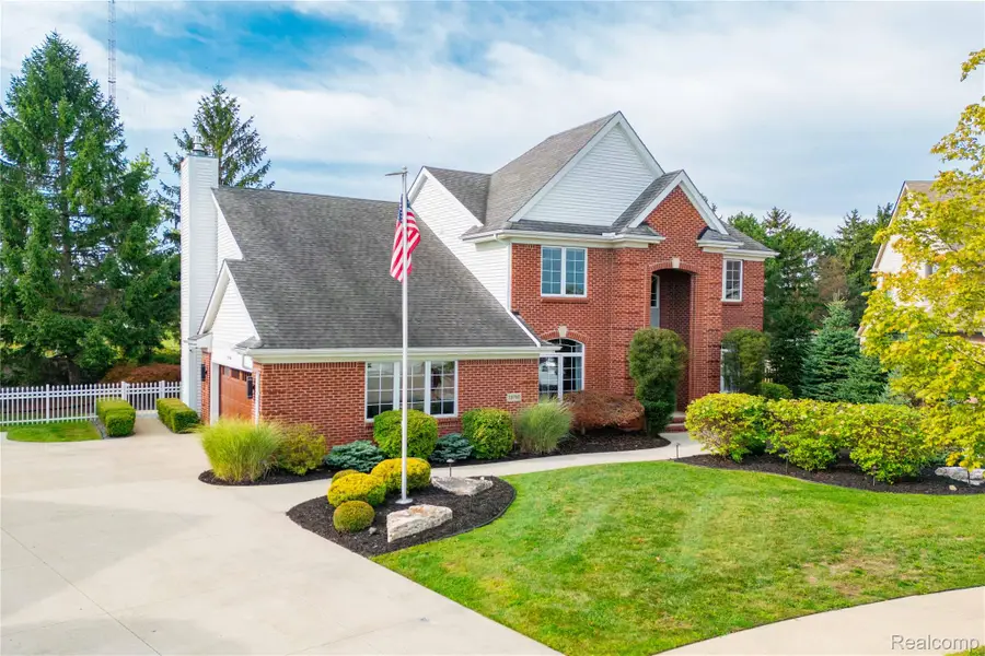 15710 Meadows Drive, Riverview, MI 48193 - #2