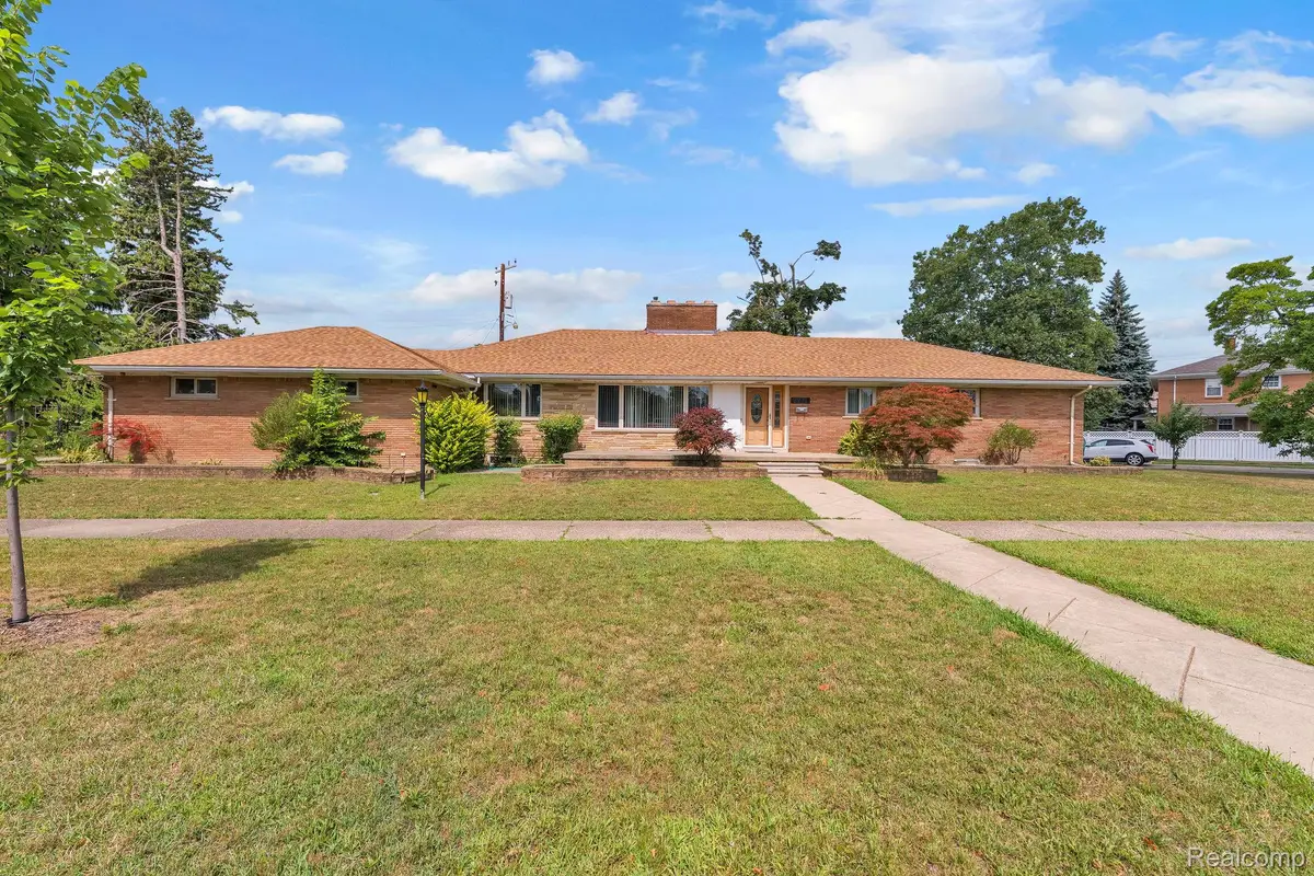 7771 Esper Boulevard, Dearborn, MI 48126 - #1