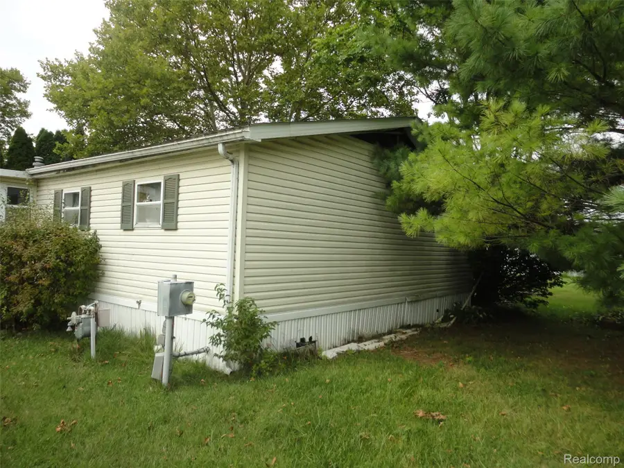 329 Edinborough Street, Temperance, MI 48182 - #3