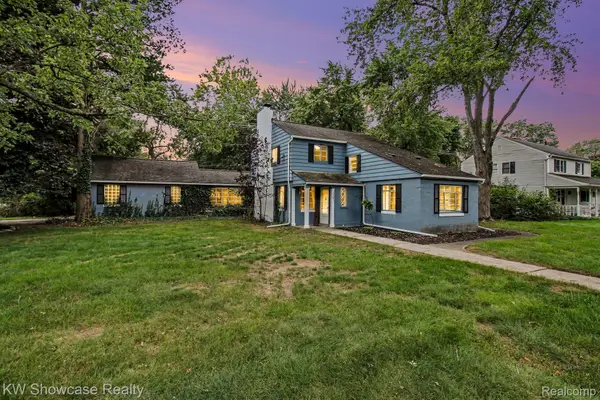 7361 Honeysuckle Road, WestBloomfield, MI 48324