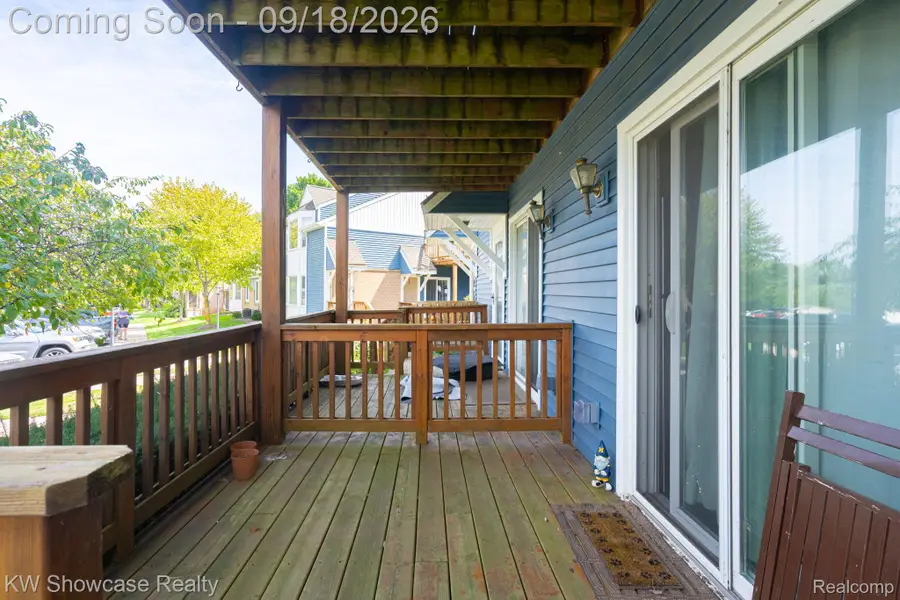 45000 Bayview Drive #1, Novi, MI 48377 - #3