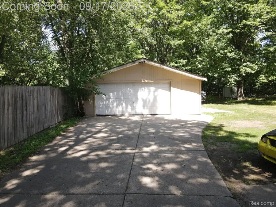 21190 Midway Avenue, Southfield, MI 48075 - #2