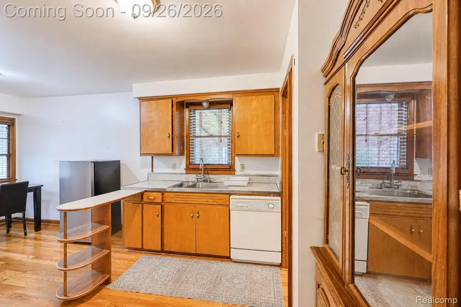 6531 Grandmont Avenue, Detroit, MI 48228 - #3