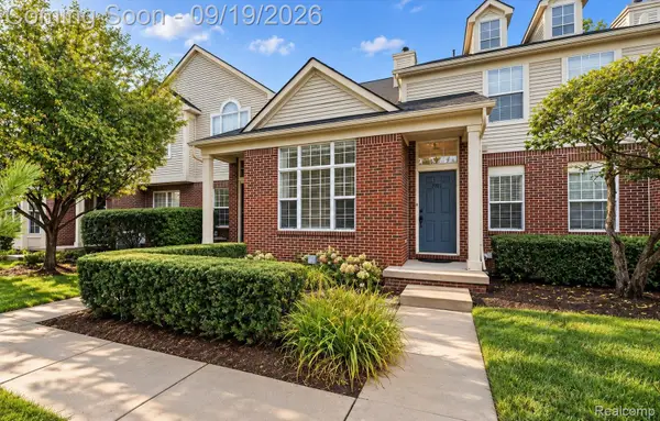 17103 Caitlin Circle, CommerceTwp, MI 48390
