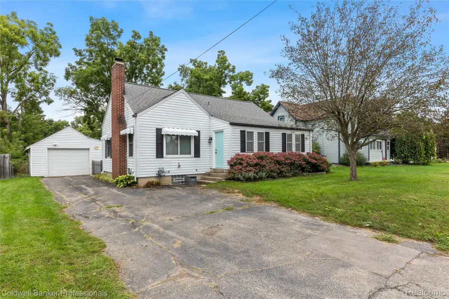909 Cogswell Street Nw, Walker, MI 49544 - #2