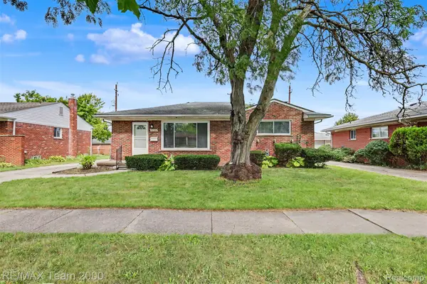 26366 Ann Arbor Trail, DearbornHeights, MI 48127