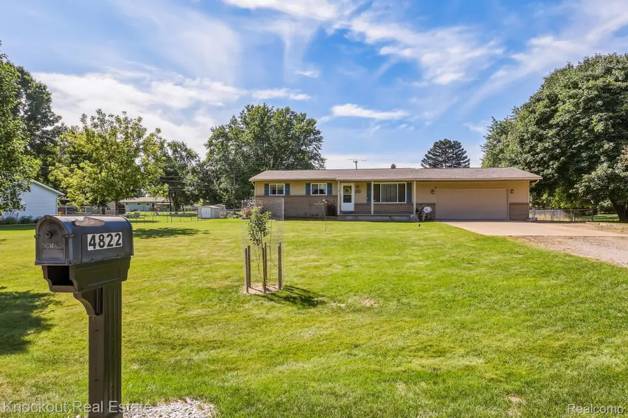 4822 Dorothy Street, Vassar, MI 48768 - #2