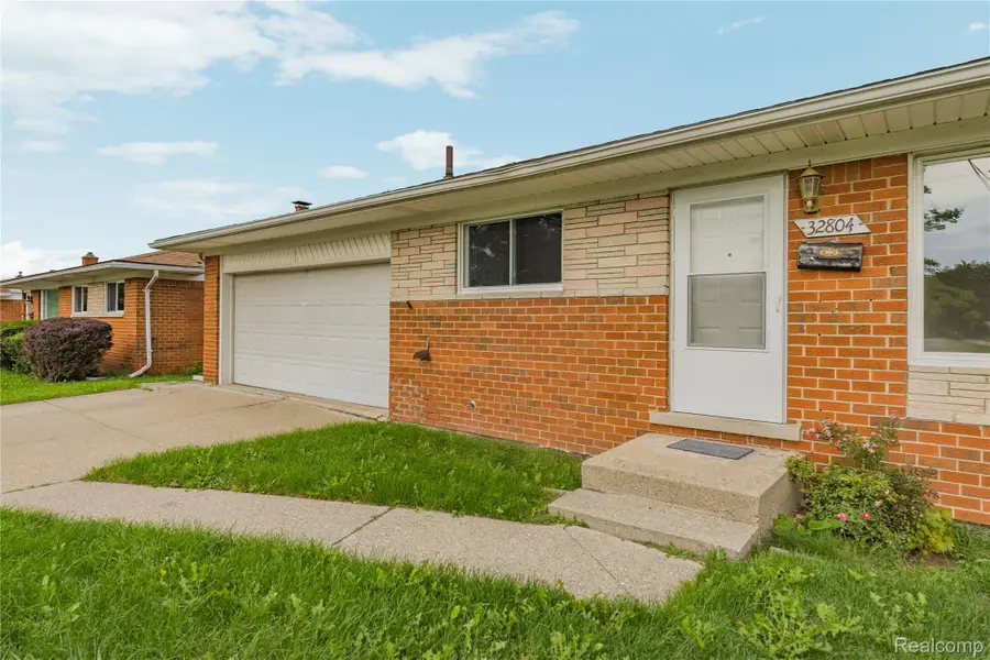 32804 Norwood Drive, Warren, MI 48092 - #2