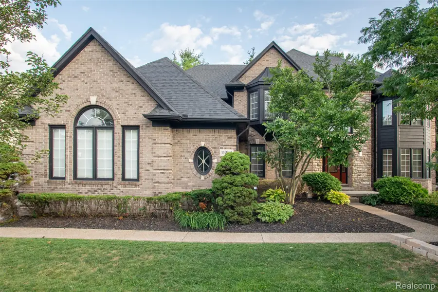 11226 Wilshire Drive, Shelby, MI 48315 - #2