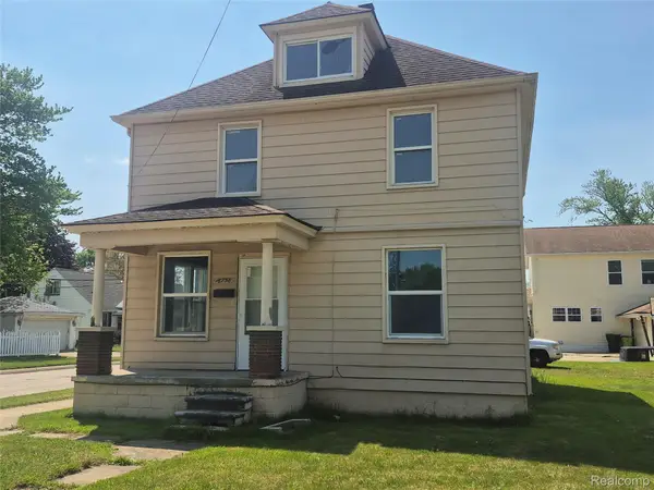 16758 Frazho Road, Roseville, MI 48066