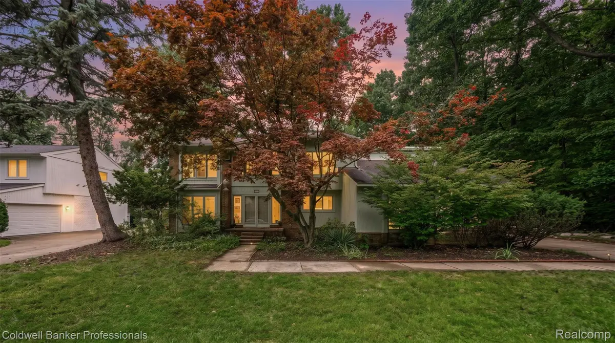 7500 Watford Drive, West Bloomfield, MI 48322 - #1