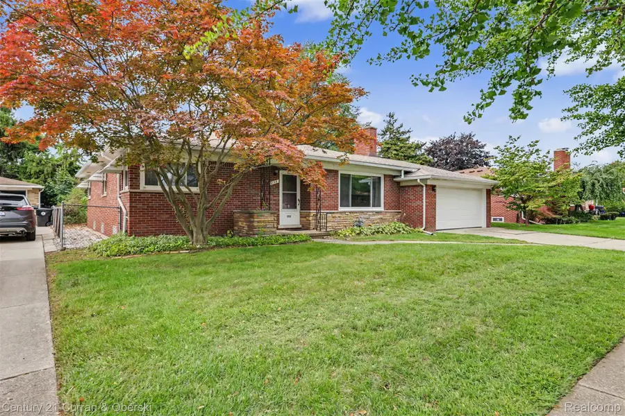 9132 Marion Crescent, Redford, MI 48239 - #3