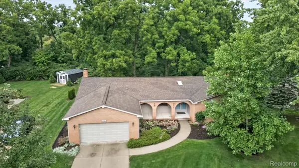 48040 Brewster Court, Plymouth, MI 48170