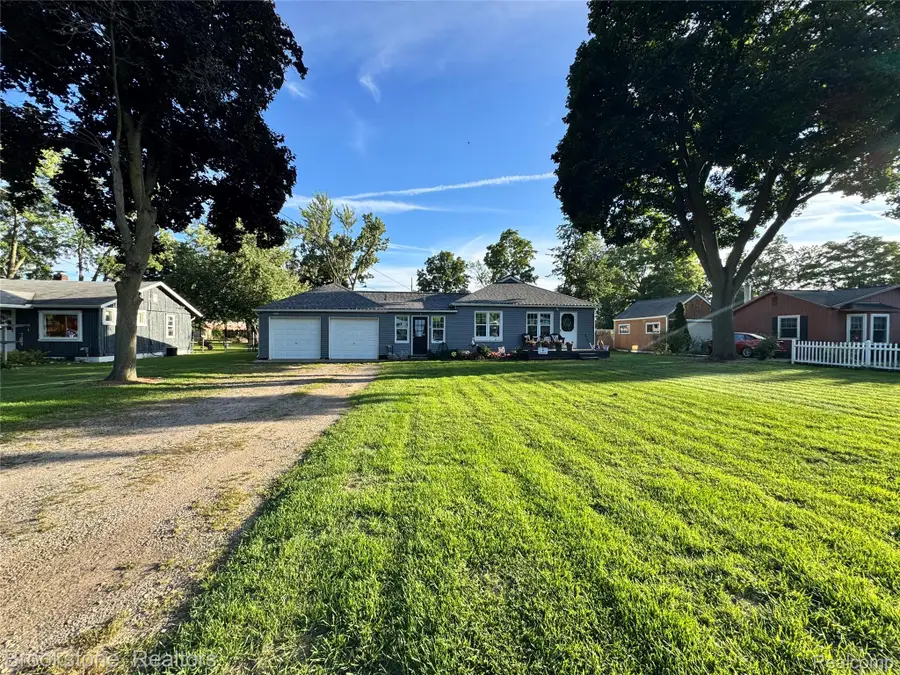 5763 Graves Street, Waterford, MI 48327 - #2