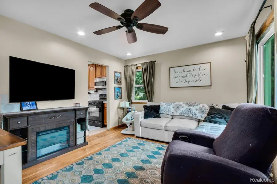 14951 Shirley Avenue, Warren, MI 48089 - #3