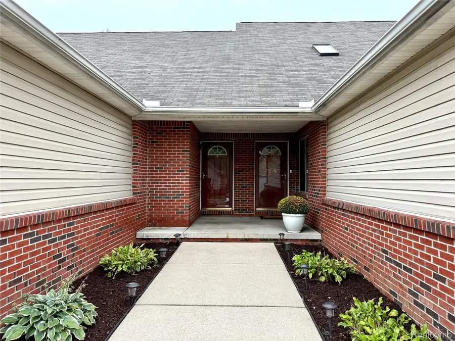 24820 Ashley Court, Redford, MI 48239 - #2