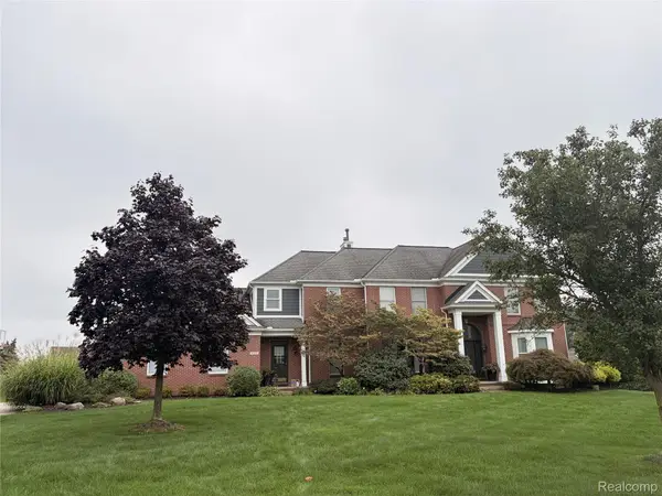 9782 Fellows Creek Drive, Plymouth, MI 48170