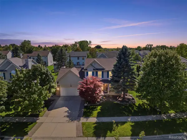387 Natanna Drive, Howell, MI 48843