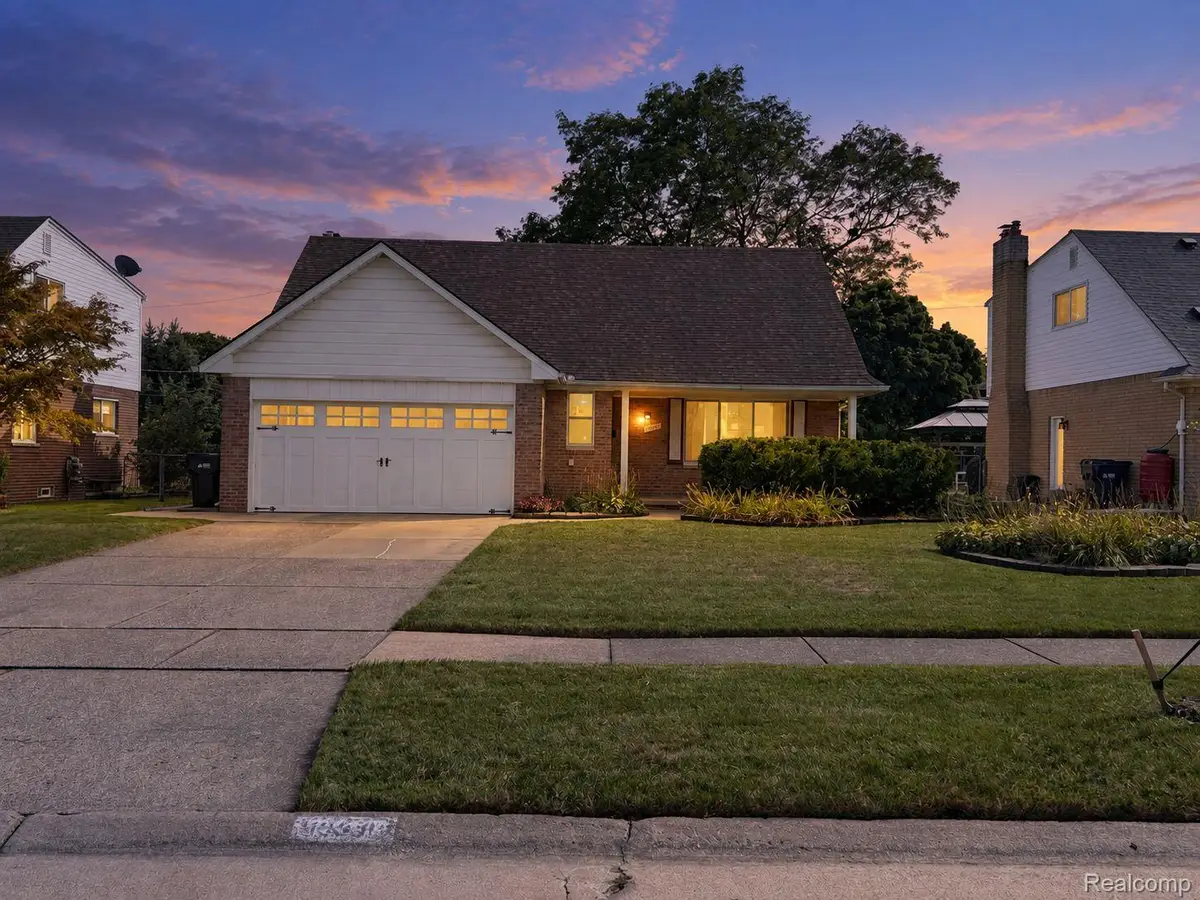 13318 Leech Drive, Sterling Heights, MI 48312 - #1