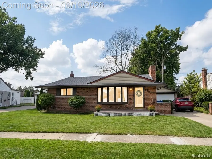 31687 Norrid Circle, Warren, MI 48092 - #2