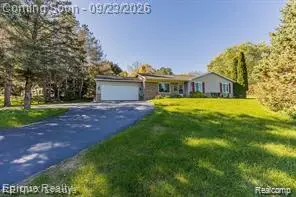 811 N Ortonville Road, Ortonville, MI 48462