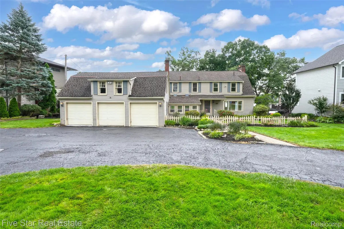 8765 Edgewood Park Drive, Commerce Township, MI 48382 - #1