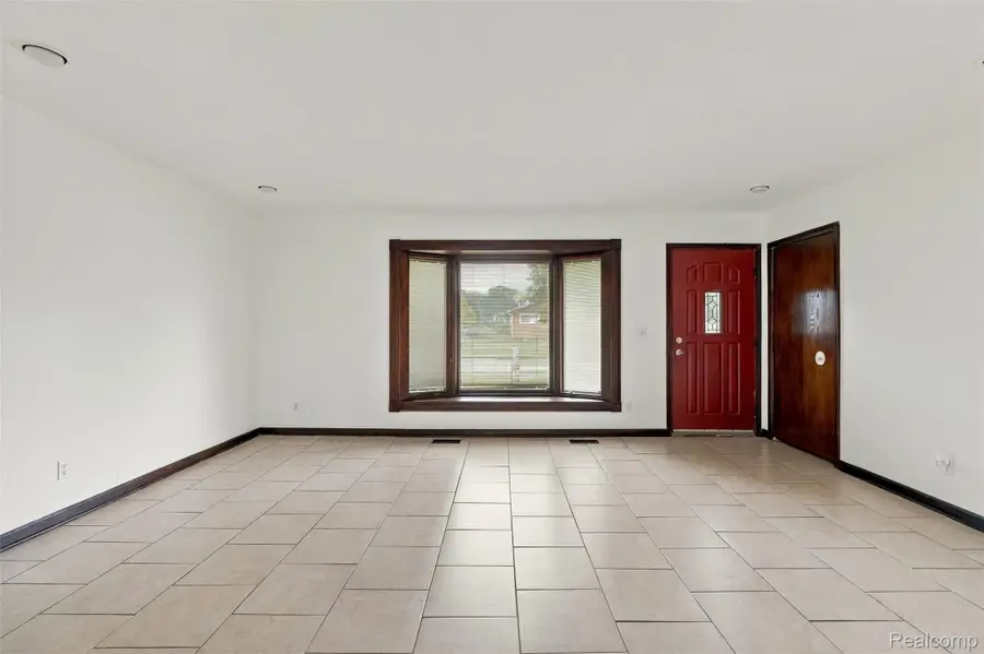 32416 Exeter Drive, Warren, MI 48092 - #3