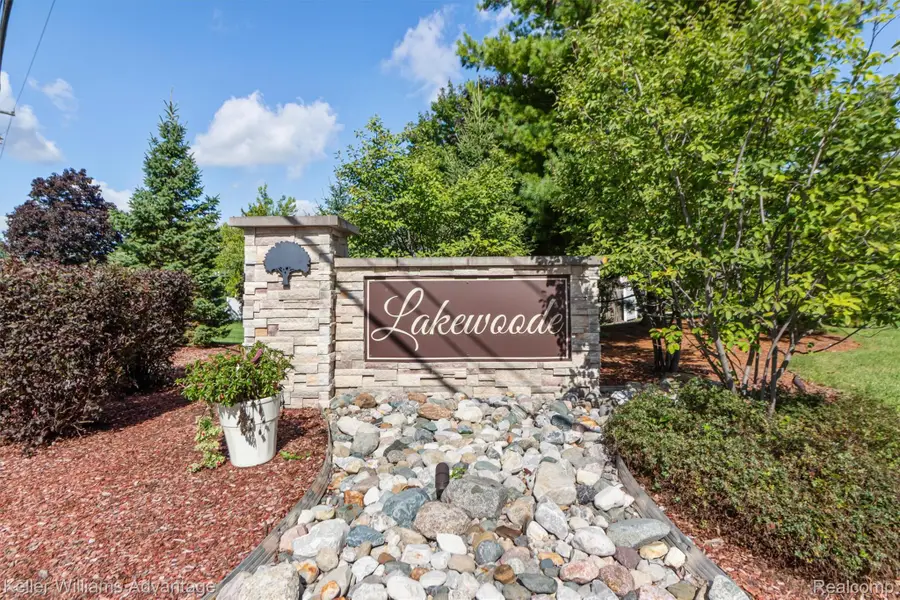 22627 Cranbrooke Drive, Novi, MI 48375 - #2