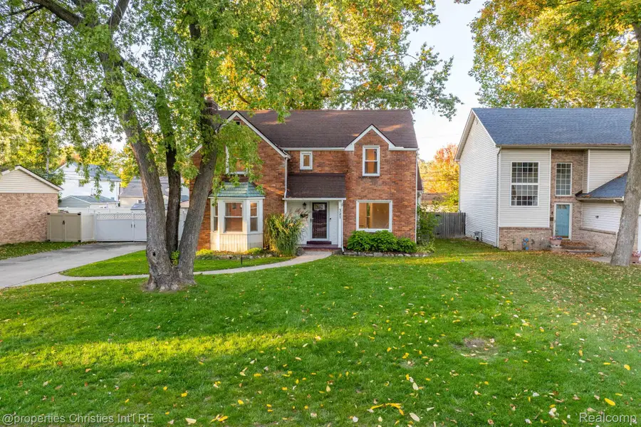 321 Fisher Court, Clawson, MI 48017 - #2