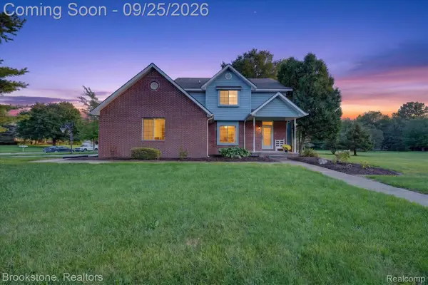 5390 Dillon Drive, WhiteLake, MI 48383