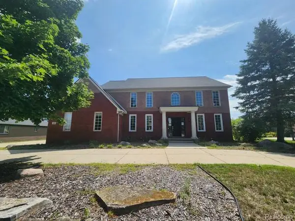 481 Overlook Drive, Oxford, MI 48371