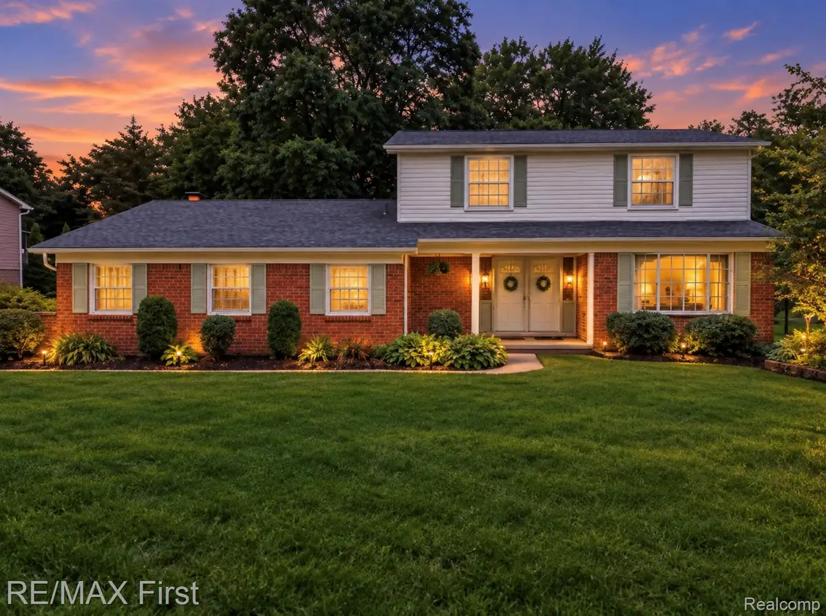 3856 Estates Drive, Troy, MI 48084 - #1