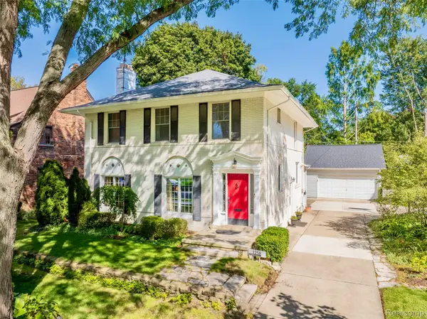 1258 Bedford Road, GrossePointePark, MI 48230