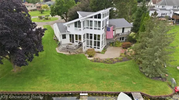 4614 Claudia Drive, Waterford, MI 48328