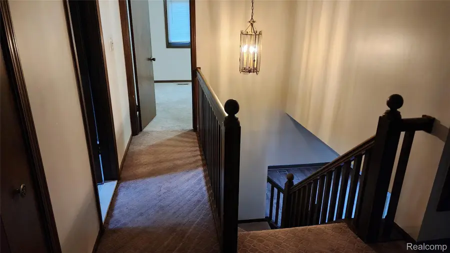 35312 Northmont Drive, Farmington, MI 48331 - #3
