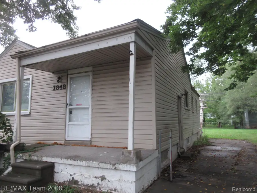 1848 Garfield Avenue, Lincoln Park, MI 48146 - #2